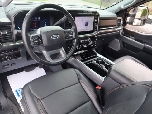 Used 2024 Ford F350 Lariat w/ Lariat Ultimate Package image 33