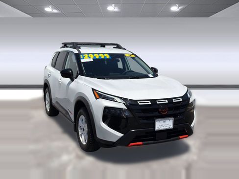 Used 2026 Nissan Rogue SV AWD/4WD image 6