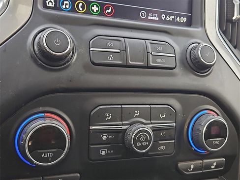 Used 2020 Chevrolet Silverado 1500 LT Trail Boss image 27