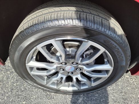 Used 2024 GMC Terrain Denali w/ Denali Premium Package AWD/4WD image 42