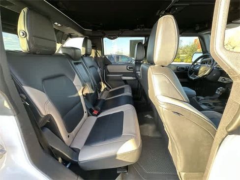 Used 2023 Ford Bronco Wildtrak image 24