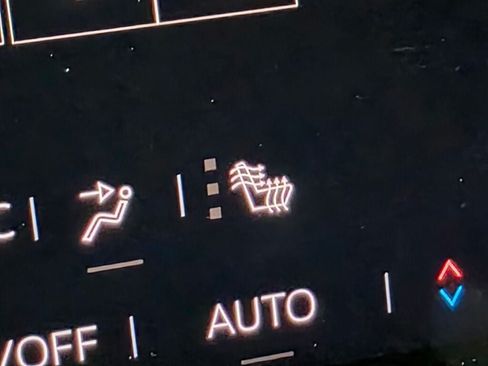 Used 2024 GMC Acadia Elevation FWD image 16