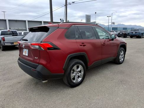 Used 2023 Toyota RAV4 XLE FWD image 8