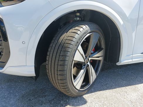 New 2026 Audi SQ5 Premium Plus AWD/4WD image 36