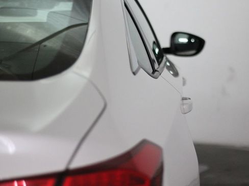 Used 2022 Honda Accord Hybrid image 65