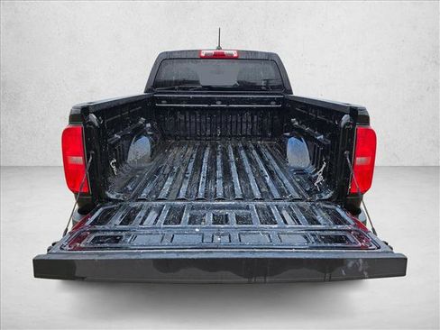 Used 2021 Chevrolet Colorado LT image 18