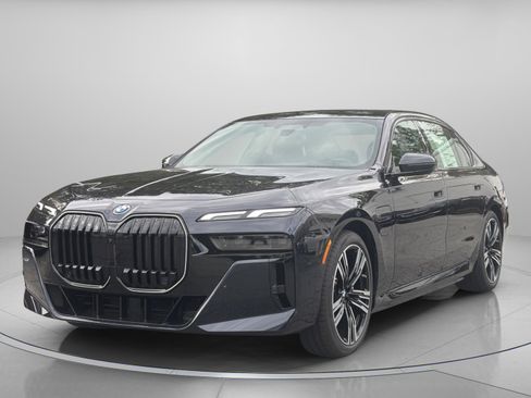 New 2026 BMW 750e xDrive 750e xDrive image 2