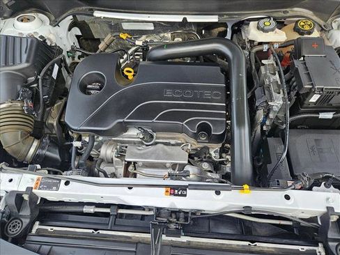 Used 2024 Chevrolet Equinox LT FWD image 21