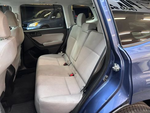 Used 2014 Subaru Forester 2.5i Premium w/ All-Weather Package AWD/4WD image 22