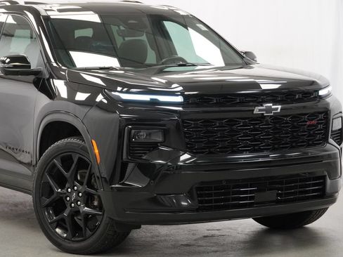 Used 2024 Chevrolet Traverse RS AWD/4WD image 9