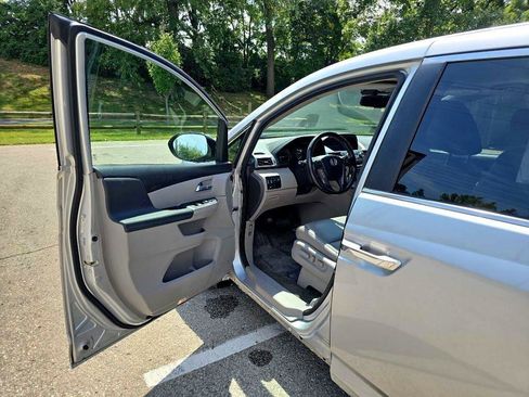 Used 2014 Honda Odyssey EX-L image 9
