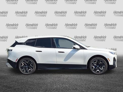 Used 2024 BMW iX xDrive50 w/ Premium Package AWD/4WD image 11