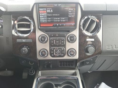 Used 2015 Ford F250 Platinum image 27
