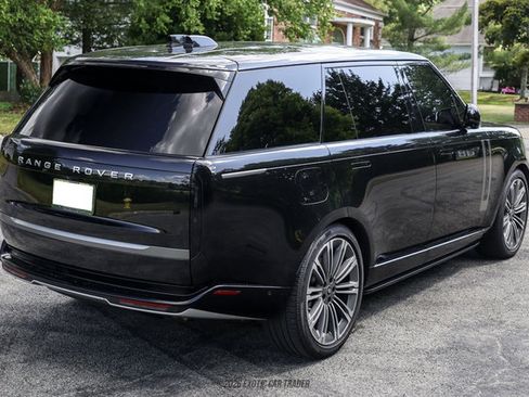Used 2025 Land Rover Range Rover Long Wheelbase SE AWD/4WD image 8