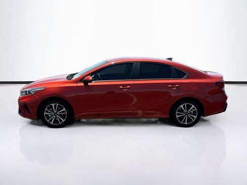 Used 2023 Kia Forte LXS w/ LXS Technology Package FWD image 8