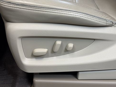 Used 2018 GMC Yukon Denali w/ Open Road Package image 12