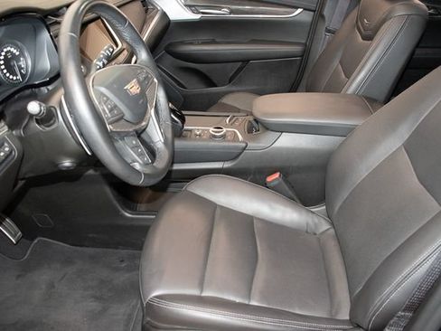 Used 2024 Cadillac XT5 Sportv w/ Technology Package AWD/4WD image 18