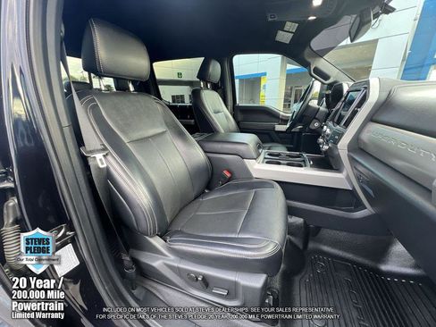 Used 2022 Ford F250 Lariat w/ Black Appearance Package image 30