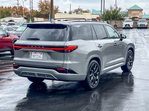 Used 2024 Lexus TX 500h AWD image 4