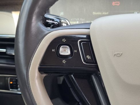 Used 2021 Lincoln Corsair Reserve w/ Equipment Group 201A FWD image 36