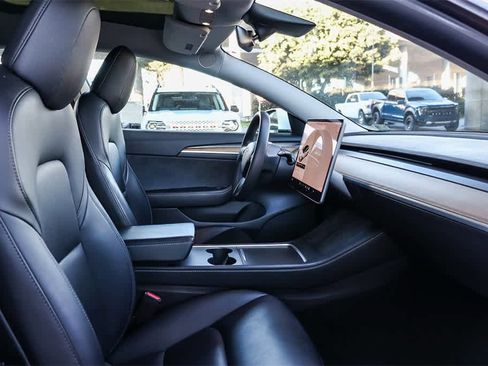 Used 2021 Tesla Model 3 Standard Range Plus image 15