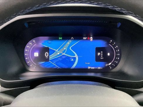 Certified 2023 Volvo XC40 B5 Plus AWD/4WD image 28
