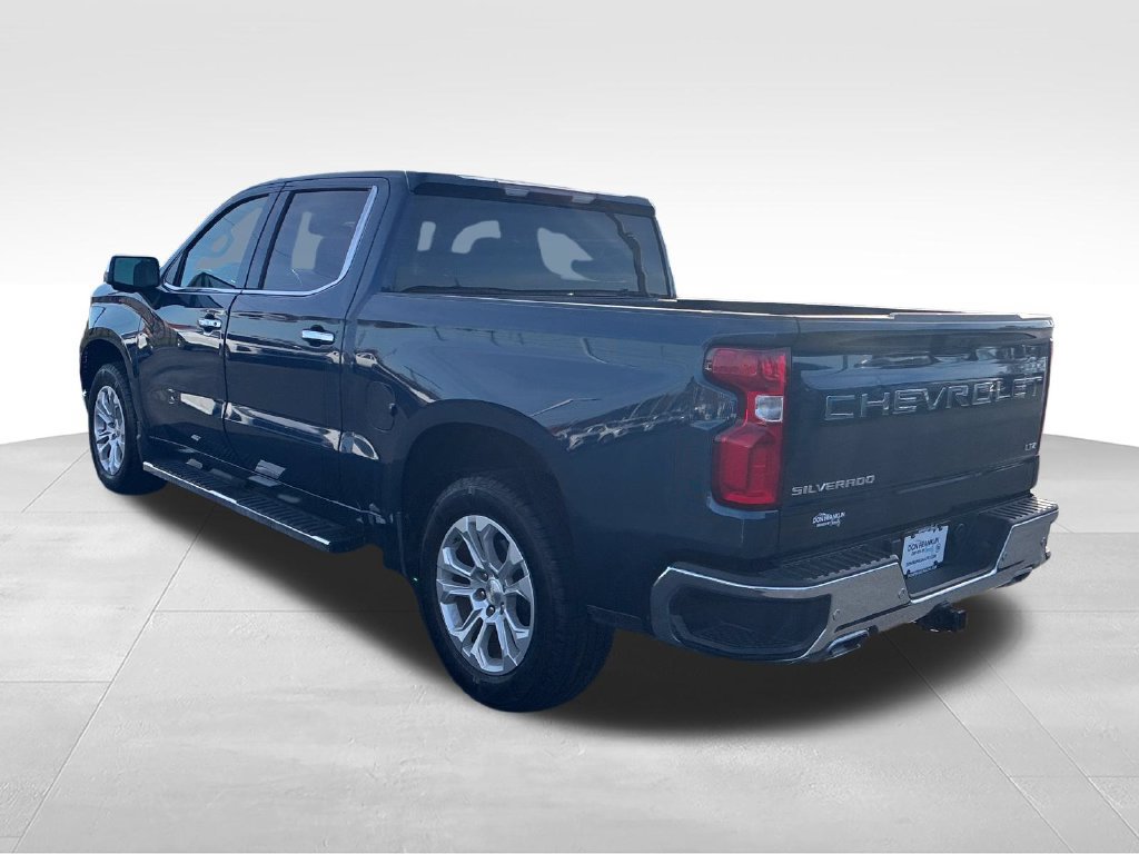 Used 2023 Chevrolet Silverado 1500 LTZ AWD/4WD image 3