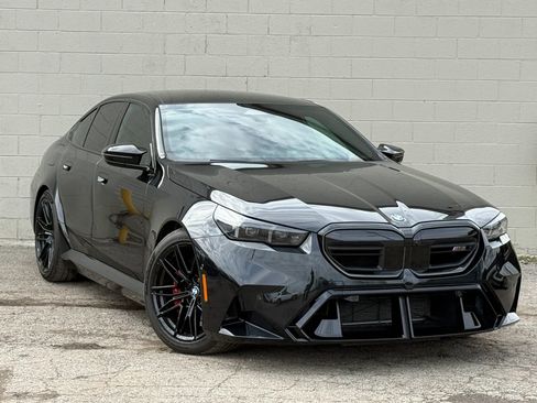 Used 2025 BMW M5 Sedan 4D w/ Executive Package image 27