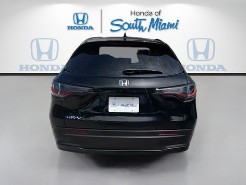 Certified 2025 Honda HR-V LX image 6