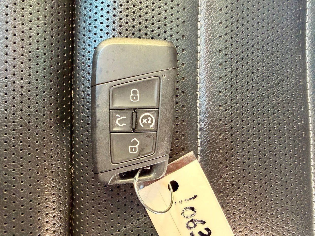 Used 2018 Volkswagen Atlas SEL Premium AWD/4WD image 28
