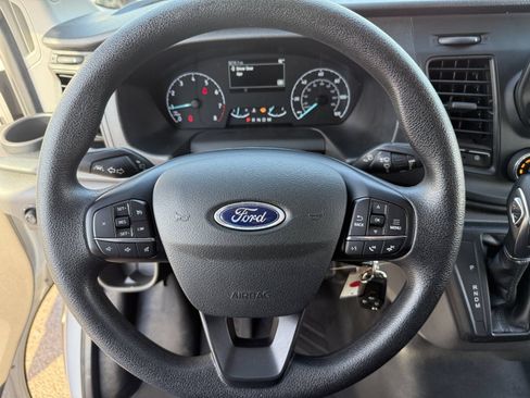 Used 2025 Ford Transit 250 Low Roof w/ Exterior Upgrade Package RWD image 24