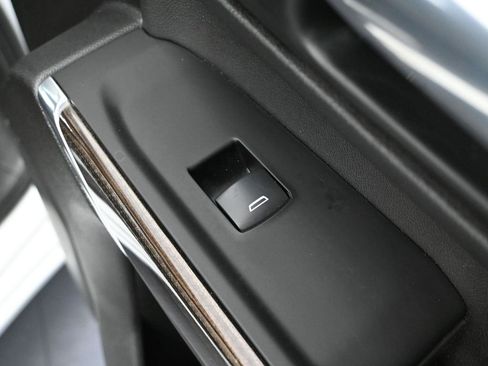 Used 2023 Chevrolet Silverado 2500 LT image 48