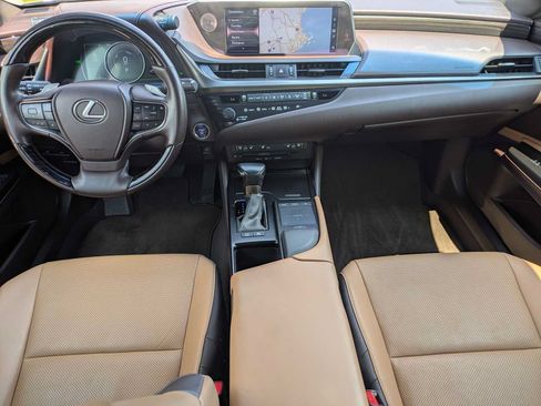 Used 2019 Lexus ES 300h w/ Premium Package FWD image 19