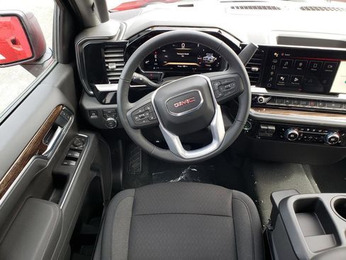 New 2026 GMC Sierra 1500 Elevation image 14