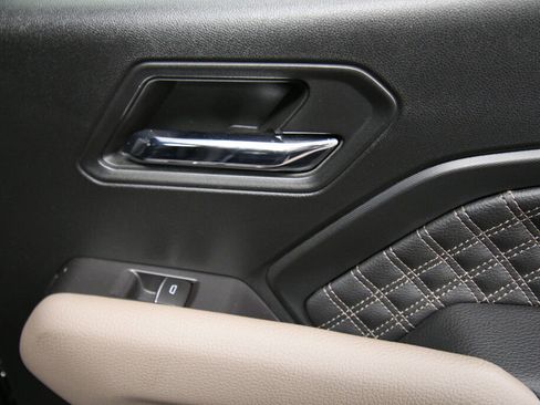 Used 2023 GMC Canyon Denali AWD/4WD image 25