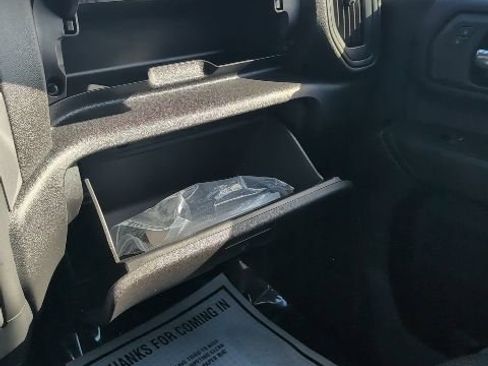 Used 2024 GMC Sierra 2500 Pro image 24