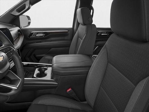 New 2026 Chevrolet Suburban LS image 6