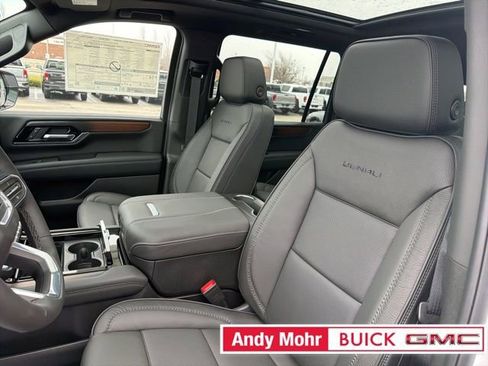New 2026 GMC Yukon XL Denali w/ Sun & Power Step Package AWD/4WD image 21