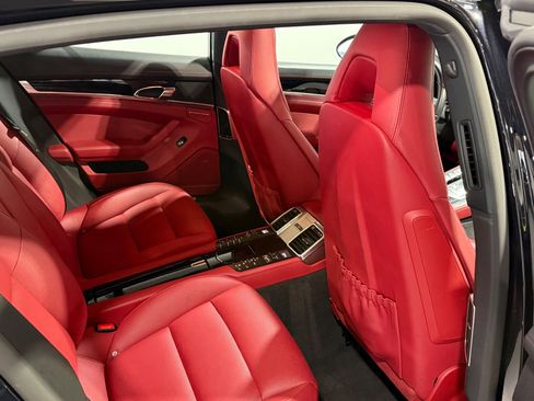 Used 2016 Porsche Panamera 4 image 60
