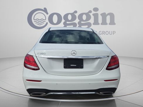 Used 2018 Mercedes-Benz E 300 image 4