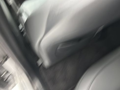 Used 2024 Kia Niro Wind FWD image 11