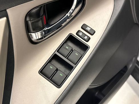 Used 2010 Toyota Camry SE FWD image 20