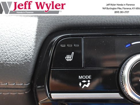 New 2025 Honda Pilot Touring image 23