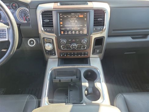 Used 2016 RAM 1500 Laramie w/ Convenience Group image 16