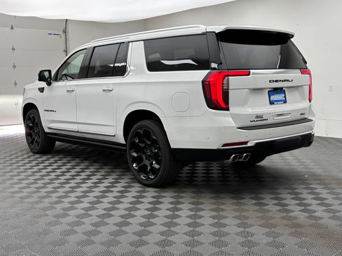 New 2026 GMC Yukon XL Denali w/ Denali Reserve Package AWD/4WD image 17