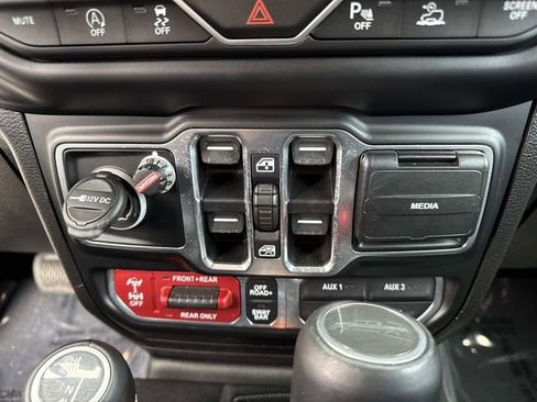 Used 2020 Jeep Gladiator Rubicon image 21