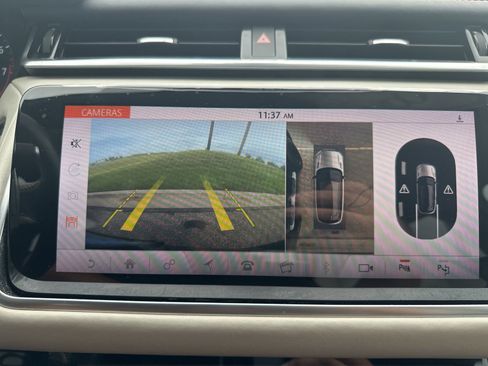 Used 2018 Land Rover Range Rover Velar R-Dynamic HSE image 24