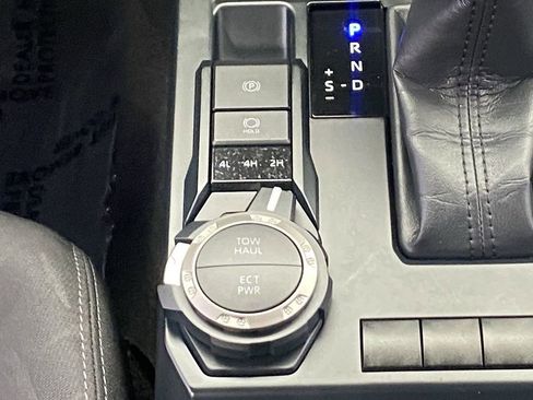 Certified 2024 Toyota Tacoma SR5 image 33