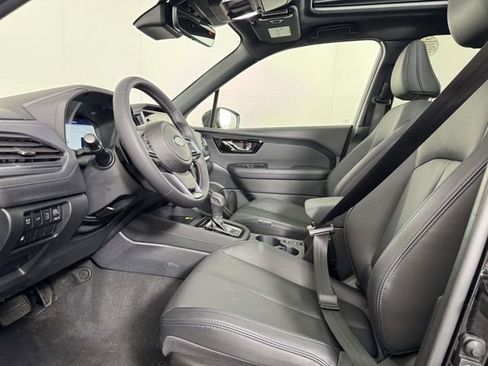 Used 2025 Subaru Forester Limited image 4