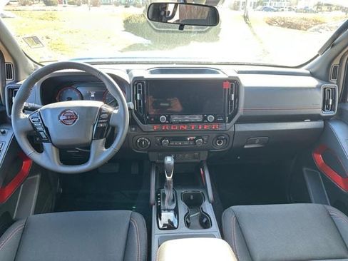 New 2025 Nissan Frontier PRO-4X image 6